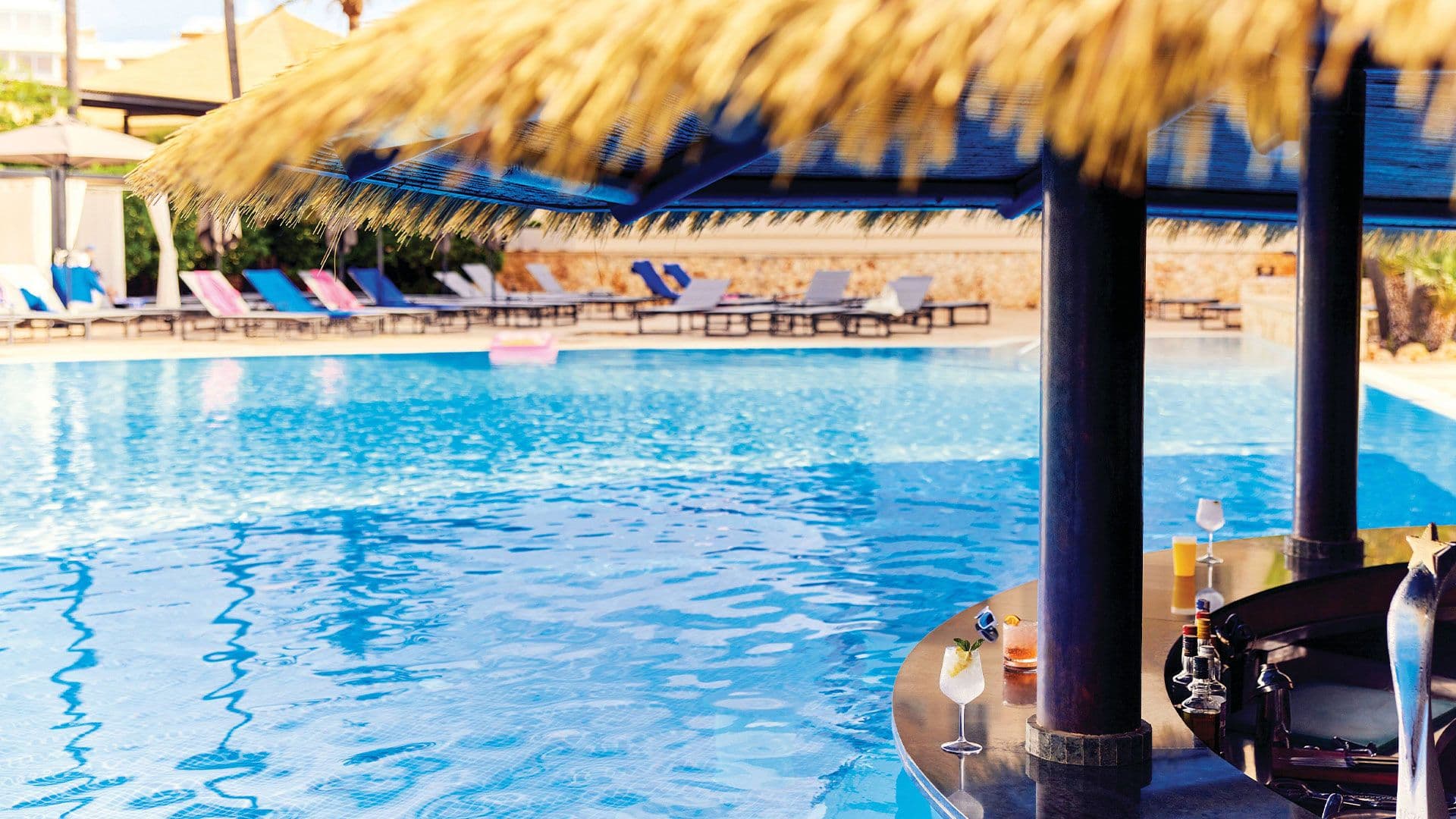 Naos Pool Bar 3