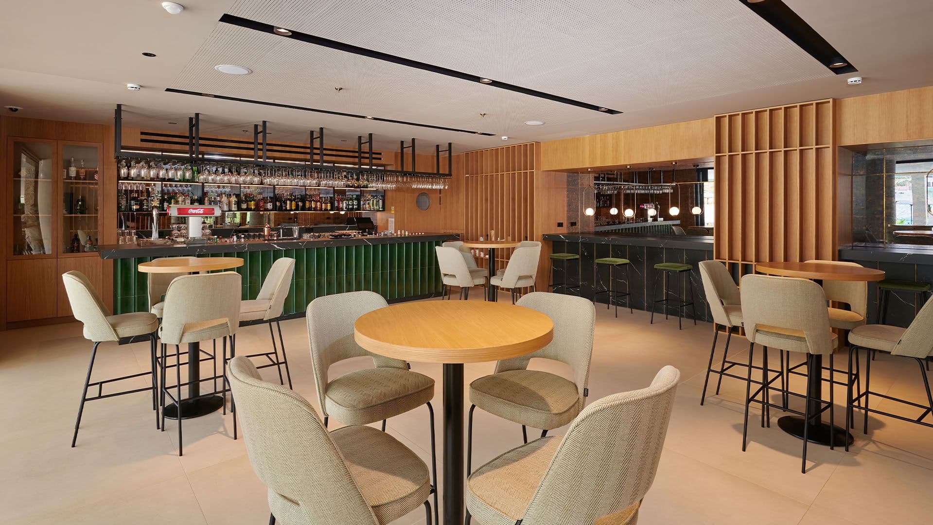Lobby Bar 1